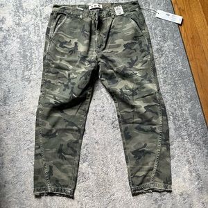 AMO slouch trouser camo NWT